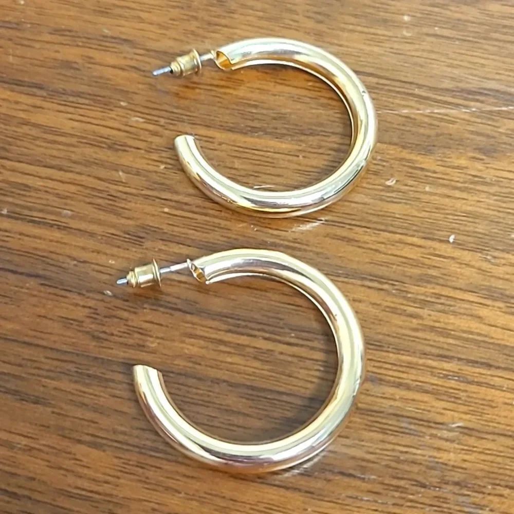 ♡♡♡ Shiny GOLD Hoops Classic Earring Street Styles for women